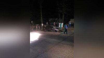 Изрображение 'ТАШКЕНТСКИЕ СПАСАТЕЛИ ПОМОГЛИ ПАССАЖИРУ, ЗАЖАТОМУ В РАЗБИТОМ АВТОМОБИЛЕ'