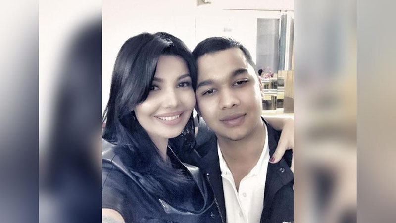 Qisqa shim kiygan qizlarning fotosuratlari