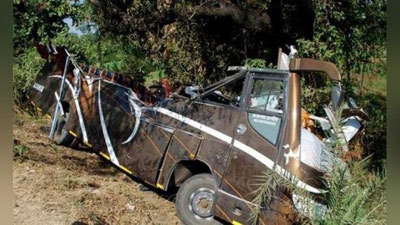 Изрображение 'В Индии автобус сорвался в ущелье: 25 погибших'