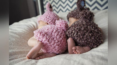 'KALIFORNIYaLIK AYoL TURLI YILLARDA EGIZAKLARNI DUNYoGA KELTIRDI 'ning rasmi