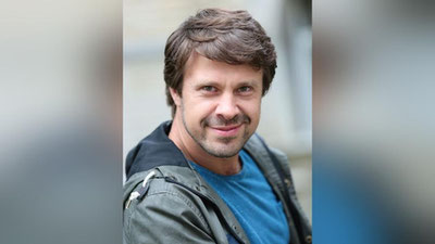 Изрображение 'СЕРГЕЙ ПЕРЕГУДОВ: «МУЖЧИНЕ НУЖНО БЫТЬ НЕОЖИДАННЫМ»'