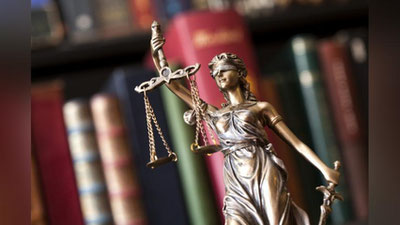 '"Men sudlarga ishonaman"'ning rasmi