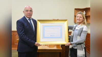 'O`zbekiston bezgakdan xoli davlat sifatida tan olindi 'ning rasmi