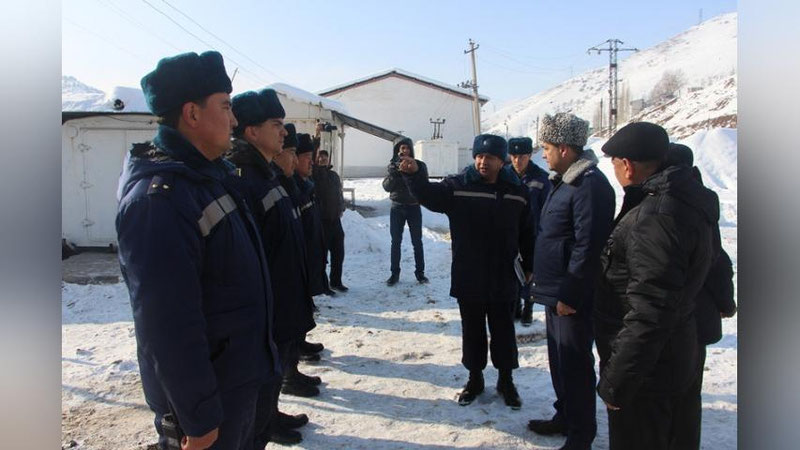 Изрображение 'ГЛАВА МЧС ПРОВЕРИЛ ГОТОВНОСТЬ СЛУЖБ РЕАГИРОВАНИЯ НА ПЕРЕВАЛЕ "КАМЧИК" (ФОТО)'