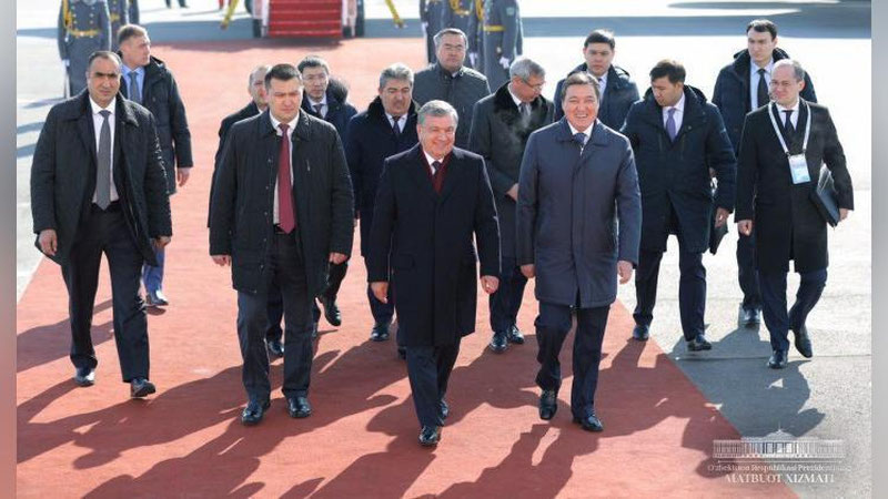 Изрображение 'ШАВКАТ МИРЗИЁЕВ ПРИБЫЛ В СТОЛИЦУ КАЗАХСТАНА'