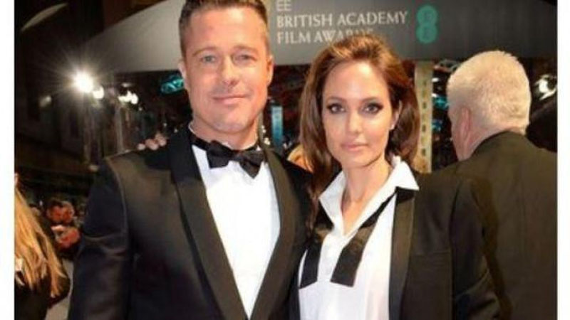 'Joli va Pitt ajrashish oldidan birgalikda tatuaj chizdirdi'ning rasmi