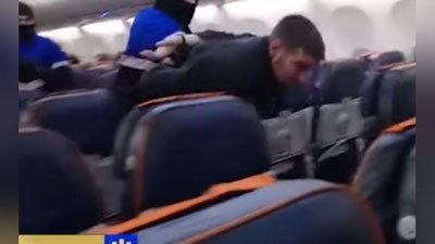 Изрображение 'ОПУБЛИКОВАНО ВИДЕО ШТУРМА УГНАННОГО САМОЛЕТА СУРГУТ-МОСКВА'