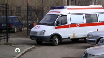 '​6 ёшли қизча мультфильм қаҳрамонига тақлид қилиб, соябон билан 4 қаватдан сакради'ning rasmi