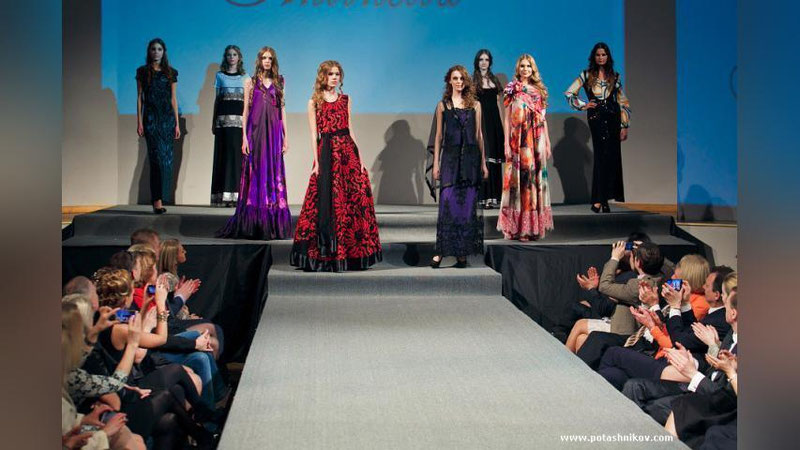 '“ITALIYa MODASI 60 YIL IChIDA” DEB NOMLANGAN KO`RGAZMA OChILDI'ning rasmi