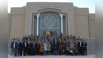 'Афғонистон фуқароларини ўқитиш марказининг илк қалдирғочлари кутиб олинди'ning rasmi