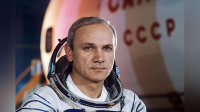 'MAShHUR KOSMONAVT VLADIMIR JONIBEKOV IShTIROKIDA PRESS-QAHVA TAShKIL ETILDI'ning rasmi