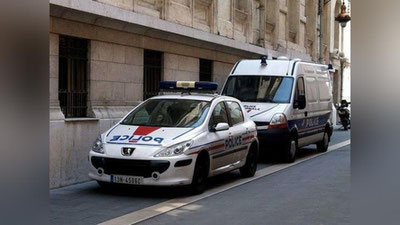 '​Parijdagi Xalqaro valyuta fondida pochta orqali yuborilgan bomba oqibatida portlash yuz berdi'ning rasmi