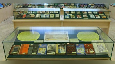 'Jahon adabiyotining eng sara namunalari o`zbek tiliga o`giriladi 'ning rasmi