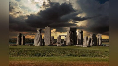 'Stounxenjning yana bir siri ochildi 'ning rasmi