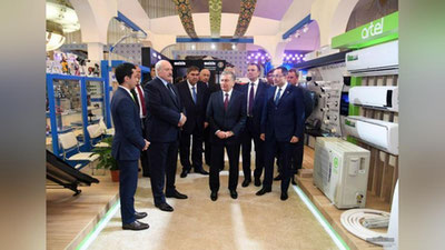 'Prezidentlar O`zbekiston mahsulotlari ko`rgazmasiga tashrif buyurdi'ning rasmi