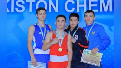 'Hasanboy Do`smatov Samarqandda ham chempion bo`ldi'ning rasmi