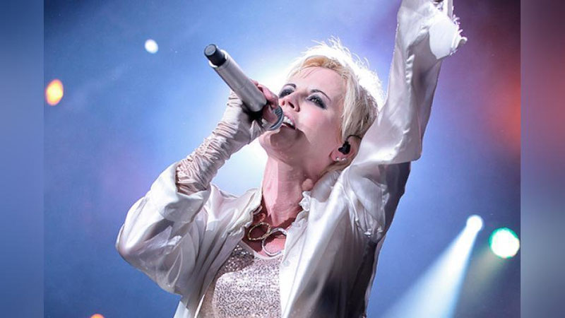 Изрображение 'УМЕРЛА СОЛИСТКА ИРЛАНДСКОЙ РОК-ГРУППЫ THE CRANBERRIES'