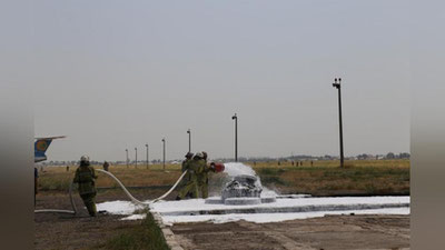 Изрображение 'В ТАШКЕНТСКОМ АЭРОПОРТУ ОТРАБОТАЛИ АВАРИЙНУЮ ПОСАДКУ САМОЛЕТА'