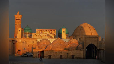 Изрображение 'АТТРАКЦИОН В БУХАРЕ: ЛЕВИТИРУЮЩИЙ ДЕРВИШ (ФОТО)'