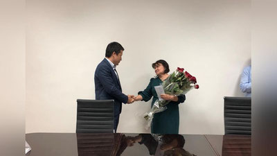 '​Turizm sohasida samarali mehnat qilayotgan Feruza Yuldasheva “Mehnat faxriysi” ko`krak nishoni bilan taqdirlandi'ning rasmi
