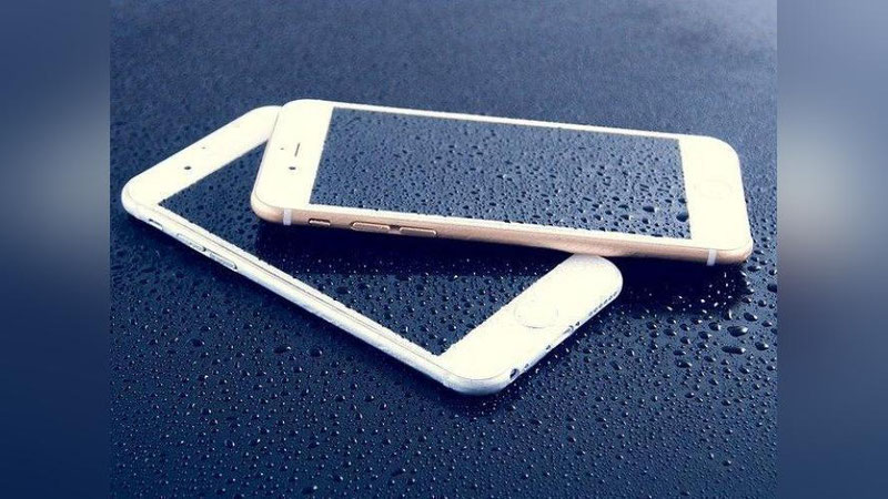 'Энг яхши сув ўтказмайдиган смартфон аниқланди'ning rasmi