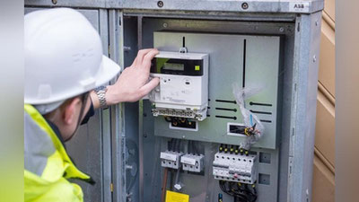 Изрображение 'ПОЧЕМУ СКАЧЕТ НАПРЯЖЕНИЕ И КАКОВ ПОРЯДОК УСТАНОВКИ НОВЫХ СЧЕТЧИКОВ?'