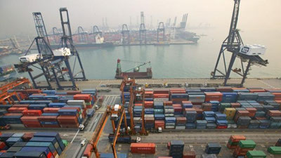 'Xitoy Singapurda dunyodagi birinchi konteynerlar omborini qurdi'ning rasmi