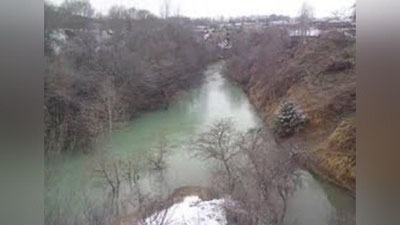 '"Tiko" avtomashinasi "Katta Farg`ona" kanaliga tushib ketdi, 3 kishi halok bo`ldi'ning rasmi