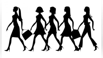 Изрображение 'ЗА КАДРОМ: 6 ЖЕНЩИН, ЛЮБЯЩИХ КИНО'