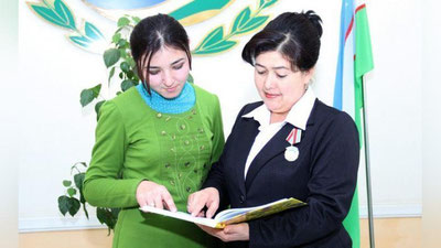 'O`qituvchilarga qo`shimcha pul mukofoti berish tartibi ham joriy qilinadi'ning rasmi