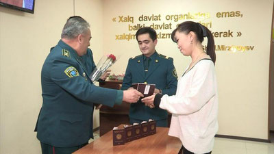 Изрображение 'В ТАШКЕНТЕ ВРУЧИЛИ ПЕРВЫЕ ЗАГРАНПАСПОРТА'