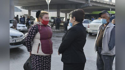 'Tanzila Narbaeva “Qo`yliq”dagi mardikorlar bozoriga bordi (foto)'ning rasmi