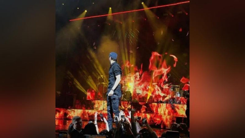 Изрображение 'ЭНРИКЕ ИГЛЕСИАС ДАЛ КОНЦЕРТ В ТАШКЕНТЕ (ФОТО, ВИДЕО)'