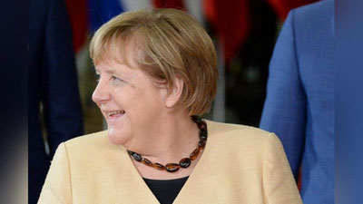 'Германиянинг собиқ канцлери Ангела Меркель ўғрилар ҳужумига учради'ning rasmi