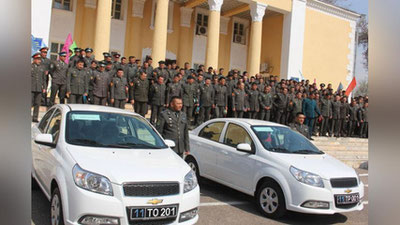 'Ҳарбий қисм командирларига «Нексия» автомобиллари берилди'ning rasmi