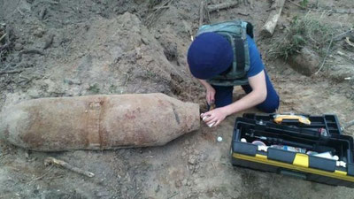 '​ГЕРМАНИЯДА ИККИНЧИ ЖАҲОН УРУШИ ДАВРИДАН ҚОЛГАН БОМБА ТОПИЛГАНИ ТУФАЙЛИ 10 МИНГ КИШИ ЭВАКУАЦИЯ ҚИЛИНДИ'ning rasmi