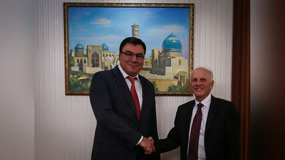 'Aziz Abduhakimov oliy ta`lim sohasidagi xalqaro ekspert Jamil Salmiy bilan uchrashdi'ning rasmi