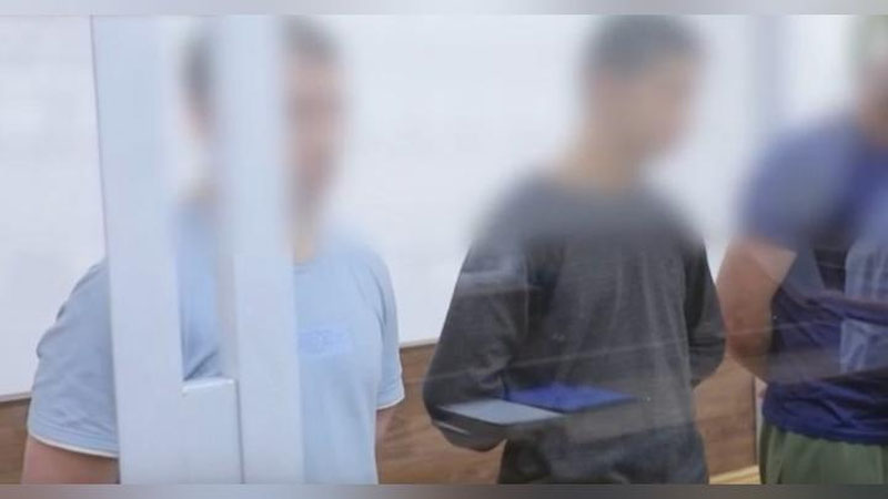 'Toshkentda xalqaro terroristik tashkilot a`zolari bo`lgan uch nafar erkakka hukm o`qildi (video)'ning rasmi