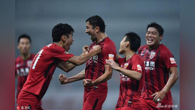 Изрображение 'ОДИЛ АХМЕДОВ ЗАБИЛ ГОЛ В СОСТАВЕ "ШАНХАЙ СИПГ" И СТАЛ ЧЕМПИОНОМ КИТАЯ (ВИДЕО)'