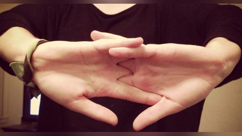 'Мадад-шифо: БАРМОҚЛАР НЕГА ОҒРИЙДИ?'ning rasmi