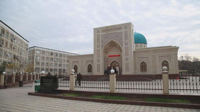 'Din ishlari bo`yicha qo`mita «Imom Termiziy» masjidi imom-xatibi to`g`risidagi gap-so`zlar yuzasidan Bayonot berdi'ning rasmi
