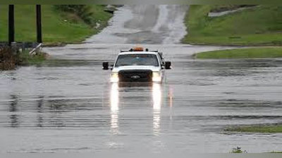 'Oklaxomada suv toshqini kelib chiqdi (Video) 'ning rasmi