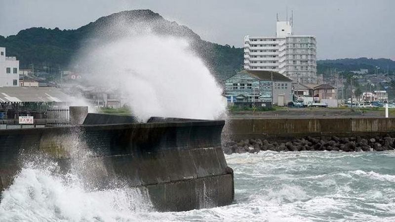 'Япония содир бўлган 6,6 магнитудали кучли зилзиладан сўнг цунами ҳақида огоҳлантирди'ning rasmi