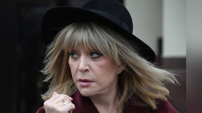 'Ko`rsatuvni suratga olish jarayonida Alla Pugachyovaning nafasi qisilib qoldi 'ning rasmi