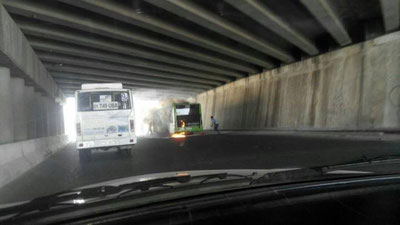 '​“Бек Барака” бозори яқинида автобус ёниб кетди'ning rasmi