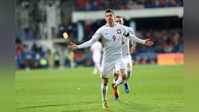 'Levandovski Ronaldudan bitta golga ortda qolmoqda 'ning rasmi