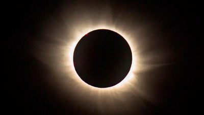 '​АМЕРИКАЛИКЛАР ЖУДА КАМ УЧРАЙДИГАН ҚУЁШ ТУТИЛИШИ ҲОДИСАСИГА ГУВОҲ БЎЛИШАДИ'ning rasmi