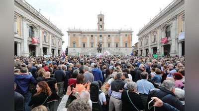 'Italiyada 8 mart norozilik namoyishlari bilan nishonlandi 'ning rasmi
