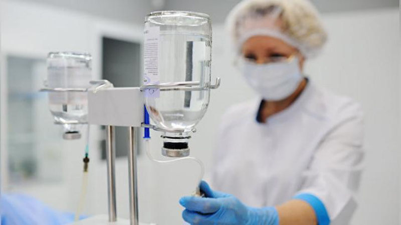 'Рафиқасининг вафот этганлиги ҳақида хабар қилинган эркак касалхонага келганда унинг тириклигини кўрди'ning rasmi