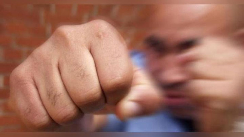 Изрображение 'В КАШКАДАРЬЕ АВТОМОБИЛИСТ НАПАЛ НА ИНСПЕКТОРА ДПС'